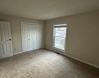 3333 S Eden Drive - Photo Thumbnail 11