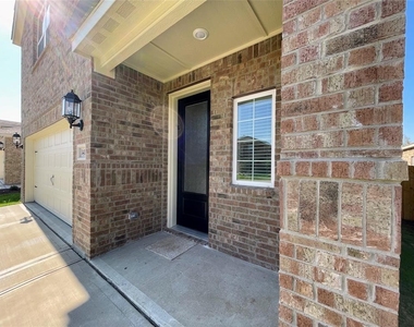 1414 Windermere Way - Photo Thumbnail 3