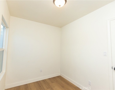 3770 Cherrywood Avenue - Photo Thumbnail 13