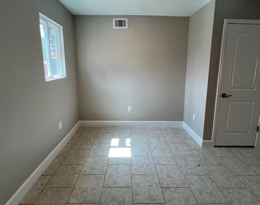 4410 Bellfort Street - Photo Thumbnail 5