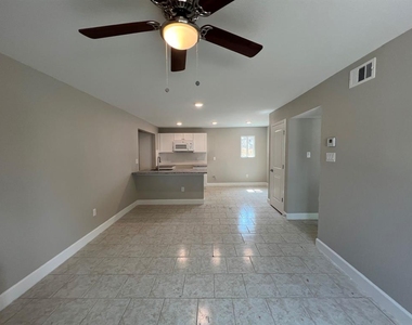 4410 Bellfort Street - Photo Thumbnail 12