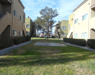 1806 N Decatur Boulevard - Photo Thumbnail 25