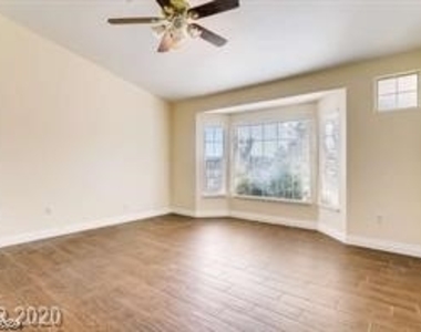 7720 W Agate Avenue - Photo Thumbnail 12