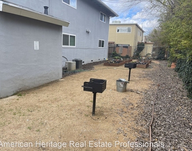 2723 El Parque Circle Unit B - Photo Thumbnail 11