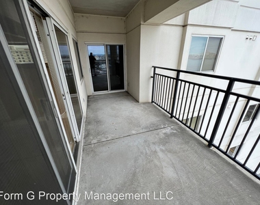 1 Riverpointe Plaza, Apt.811 - Photo Thumbnail 3