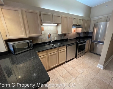 1 Riverpointe Plaza, Apt.811 - Photo Thumbnail 11