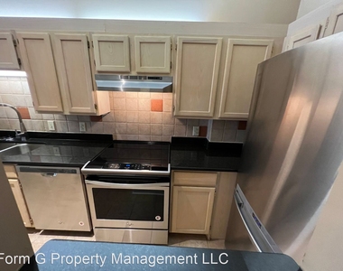 1 Riverpointe Plaza, Apt.811 - Photo Thumbnail 10