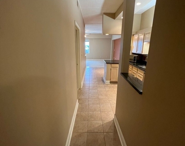 1 Riverpointe Plaza, Apt.811 - Photo Thumbnail 15