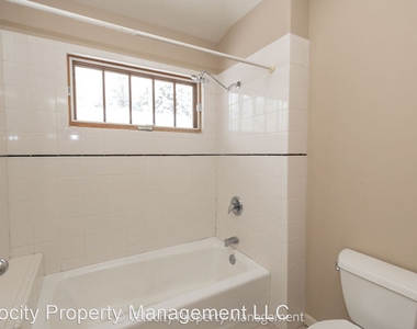 1759 Sw Forest Ridge Ave. - Photo Thumbnail 8