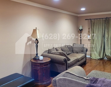 4794 Arizona St Unit 101 - Photo Thumbnail 3