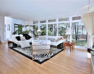 53 Godfrey Road West - Photo Thumbnail 4