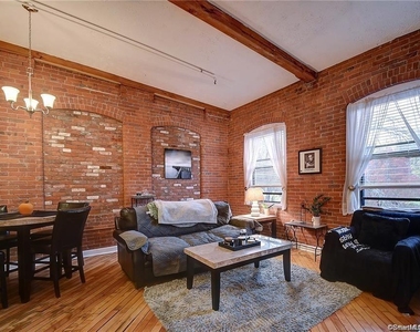 222 Williams Street East - Photo Thumbnail 0