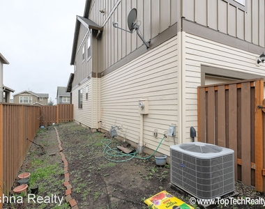 16381 Nw Rossetta Street - Photo Thumbnail 19