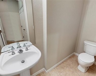 10620 Whittington Court - Photo Thumbnail 16