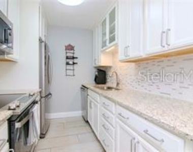 3325 Bayshore Boulevard - Photo Thumbnail 13