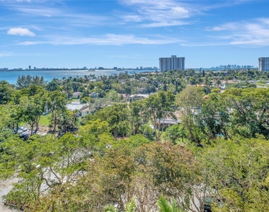 11111 Biscayne Blvd - Photo Thumbnail 22