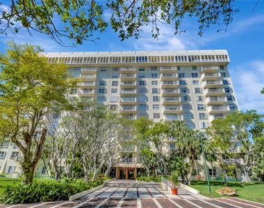 11111 Biscayne Blvd - Photo Thumbnail 30