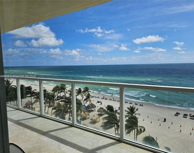 16699 Collins Ave - Photo Thumbnail 0