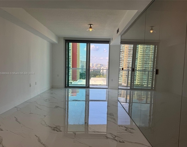 330 Sunny Isles Blvd - Photo Thumbnail 20