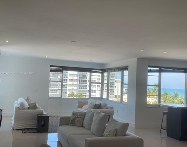 5255 Collins Ave - Photo Thumbnail 9