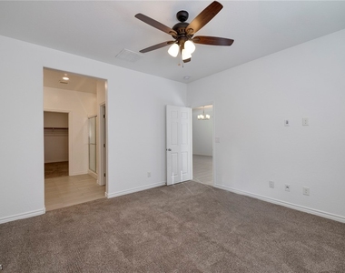 6306 Amber Sunrise Street - Photo Thumbnail 7