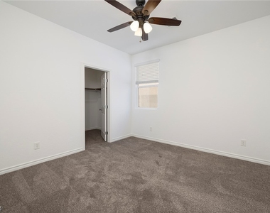 6306 Amber Sunrise Street - Photo Thumbnail 12