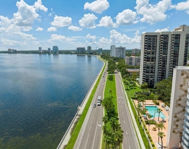 2109 Bayshore Boulevard - Photo Thumbnail 4