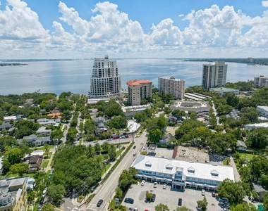 2109 Bayshore Boulevard - Photo Thumbnail 9