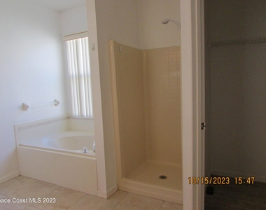 4192 Collinwood Drive - Photo Thumbnail 21