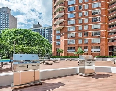 490 2nd Ave - Photo Thumbnail 5
