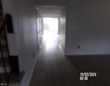 3339 Lakecrest Road - Photo Thumbnail 2