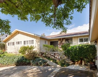 14929 La Cumbre Dr - Photo Thumbnail 2