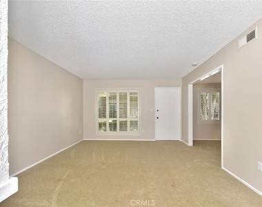 6915 Kent Way - Photo Thumbnail 12