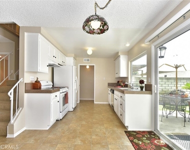 6915 Kent Way - Photo Thumbnail 21