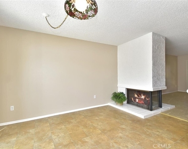 6915 Kent Way - Photo Thumbnail 26