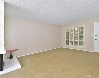 6915 Kent Way - Photo Thumbnail 11