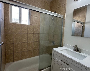 2571 N Brighton Street - Photo Thumbnail 11