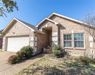 2585 Saddlehorn Drive - Photo Thumbnail 0