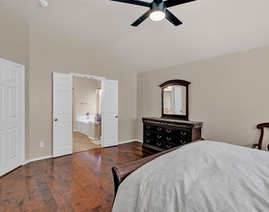 5701 Jewel Drive - Photo Thumbnail 15