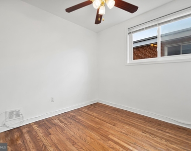 664 Nicholson Street Ne - Photo Thumbnail 15