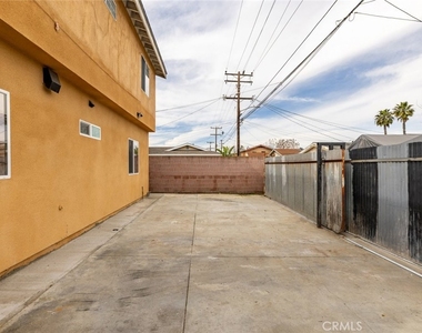 1159 E 82nd Street - Photo Thumbnail 11