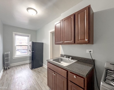 4606 N. Beacon, Unit C-5 - Photo Thumbnail 3