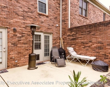 137 Durwood Road, Unit A - Photo Thumbnail 15