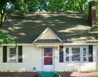 202 E Foster Ave - Photo Thumbnail 0