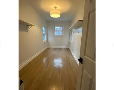 3109 Sedgwick Ave - Photo Thumbnail 5