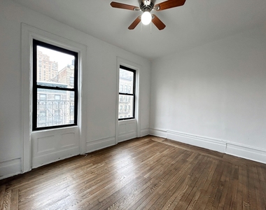 3139 Broadway - Photo Thumbnail 1