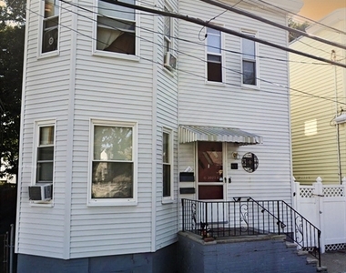 433 Winthrop St - Photo Thumbnail 0