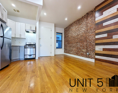 35 Furman Avenue - Photo Thumbnail 1