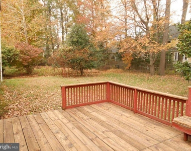 7327 Wickford Dr - Photo Thumbnail 8