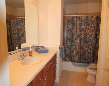 8422 Miramar Way - Photo Thumbnail 16